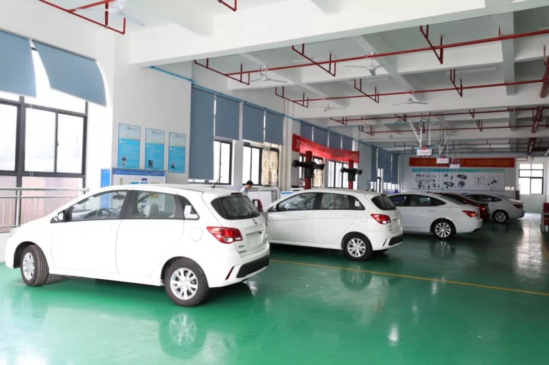 柳州市一職校招生電話_職校招生文案_晉江華僑職校2016招生