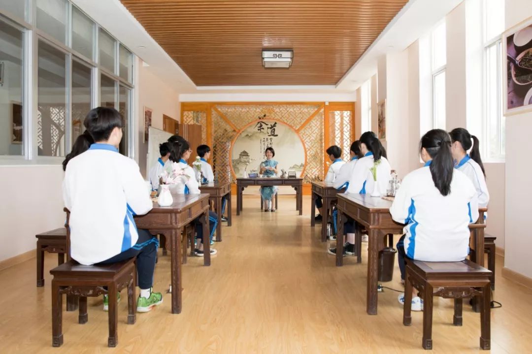 職校招生文案_晉江華僑職校2016招生_柳州市一職校招生電話