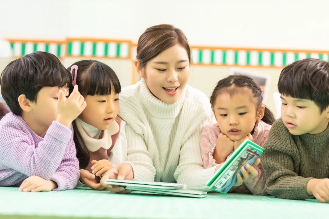 校車招生宣傳單_招生傳單模板_托管招生宣傳單語言